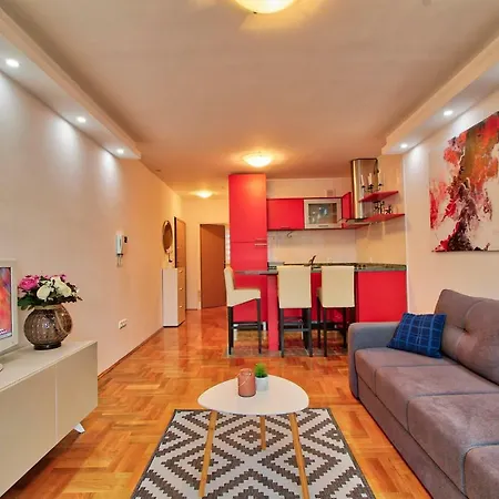 Marino 2 Apartment Makarska