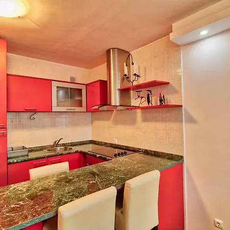 Marino 2 Apartment Makarska