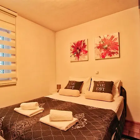 Apartment Marino 2 *